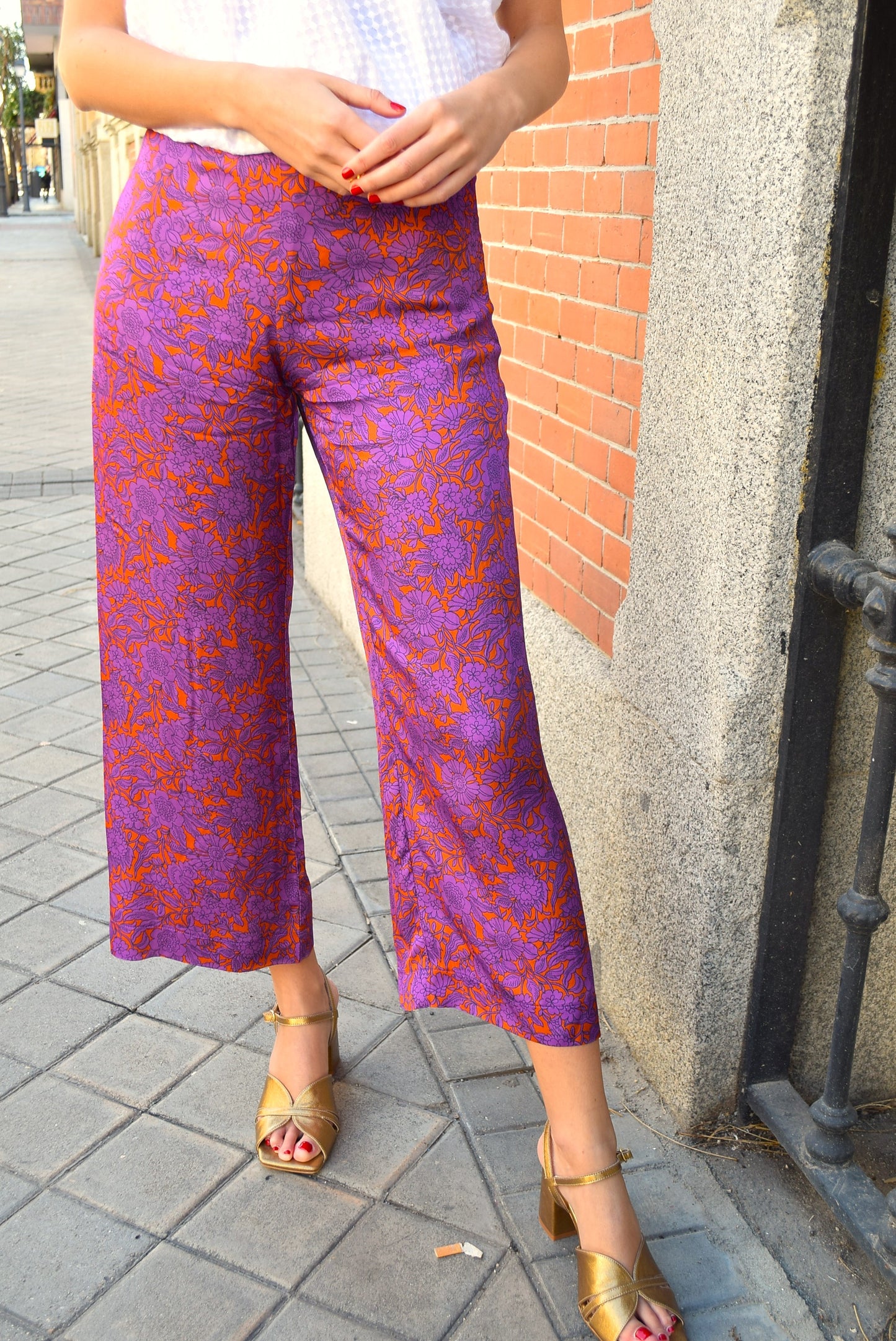 PANTALONES SOL - FLORES NARANJAS/MORADAS -