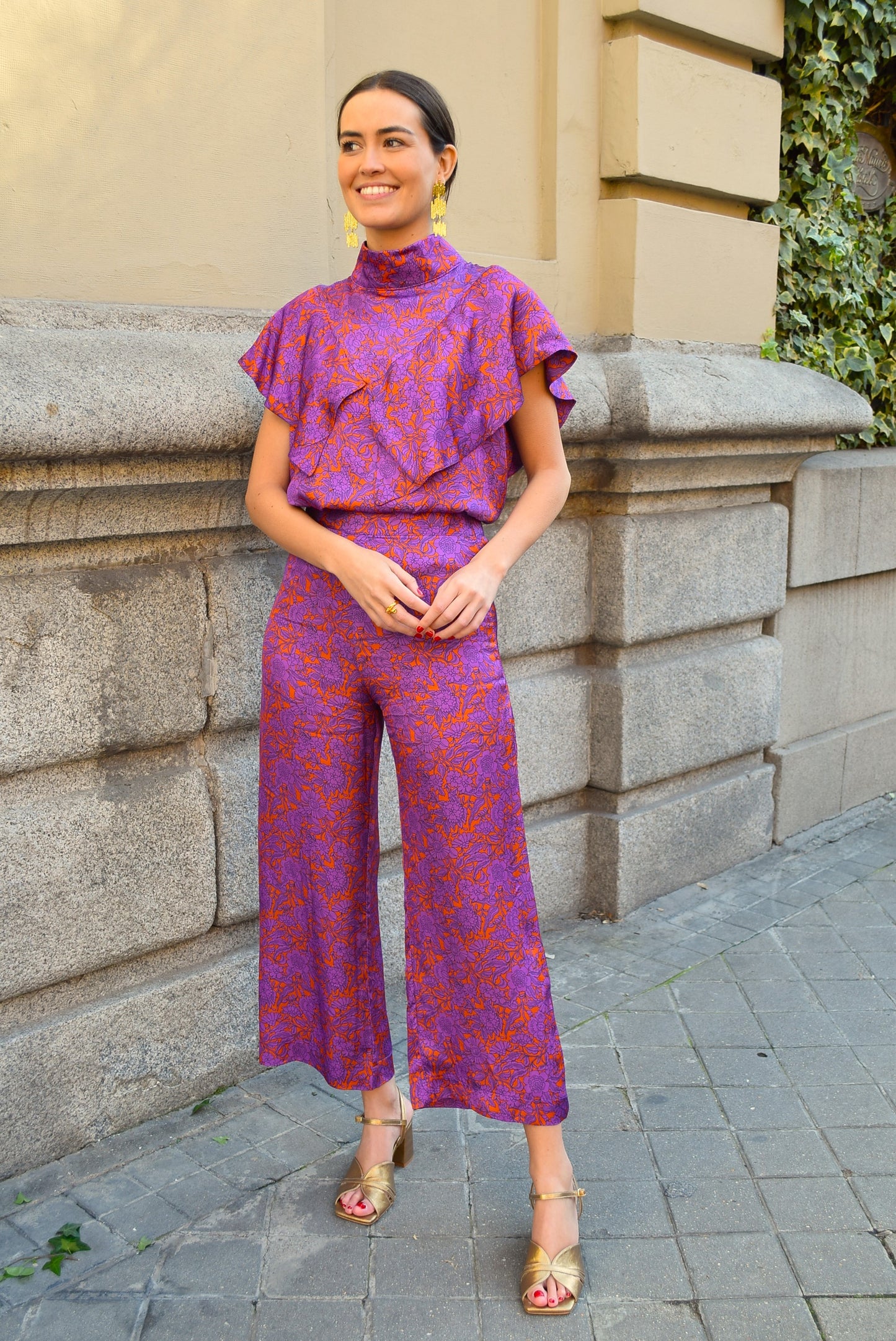 PANTALONES SOL - FLORES NARANJAS/MORADAS -