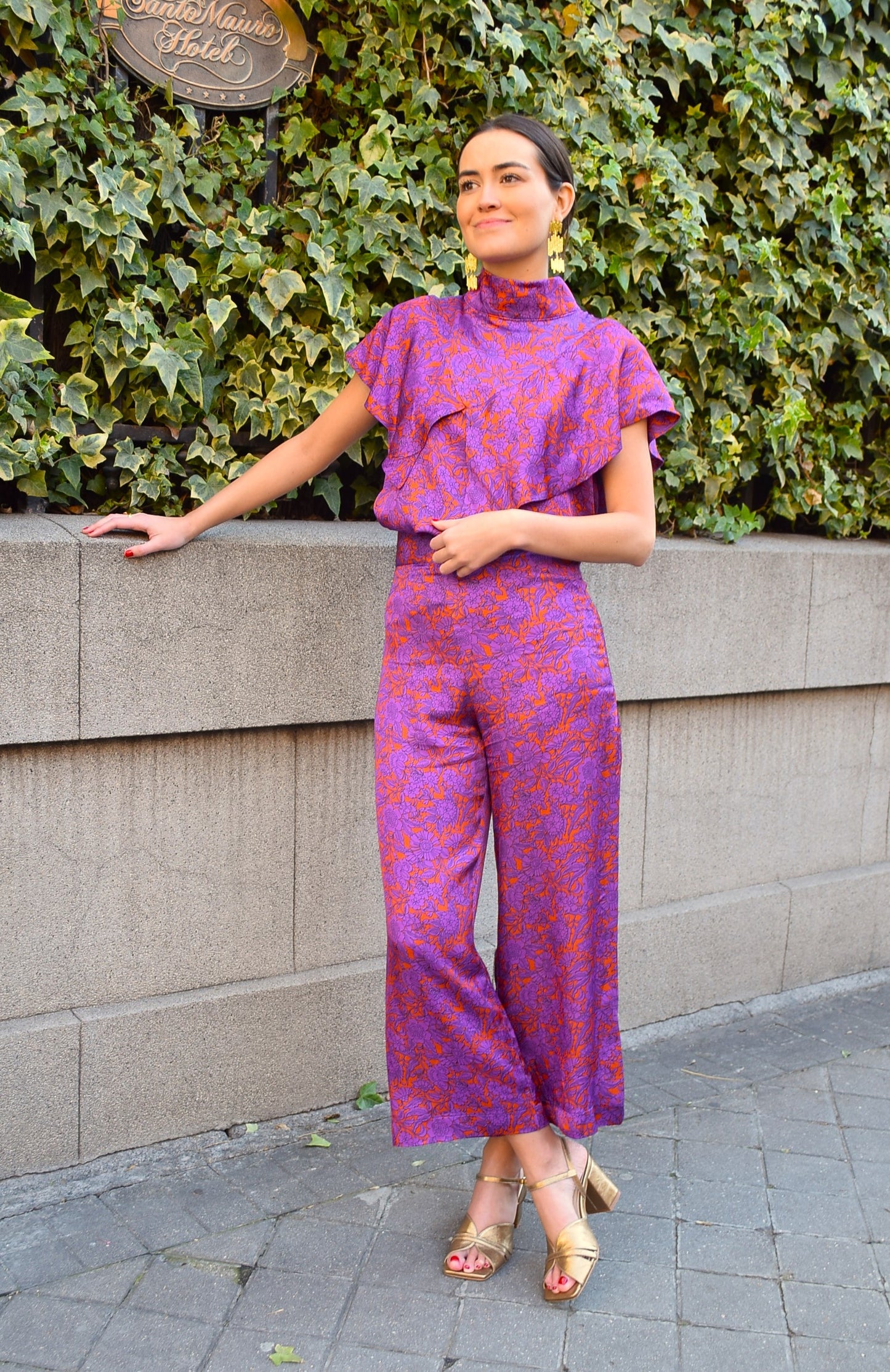 PANTALONES SOL - FLORES NARANJAS/MORADAS -