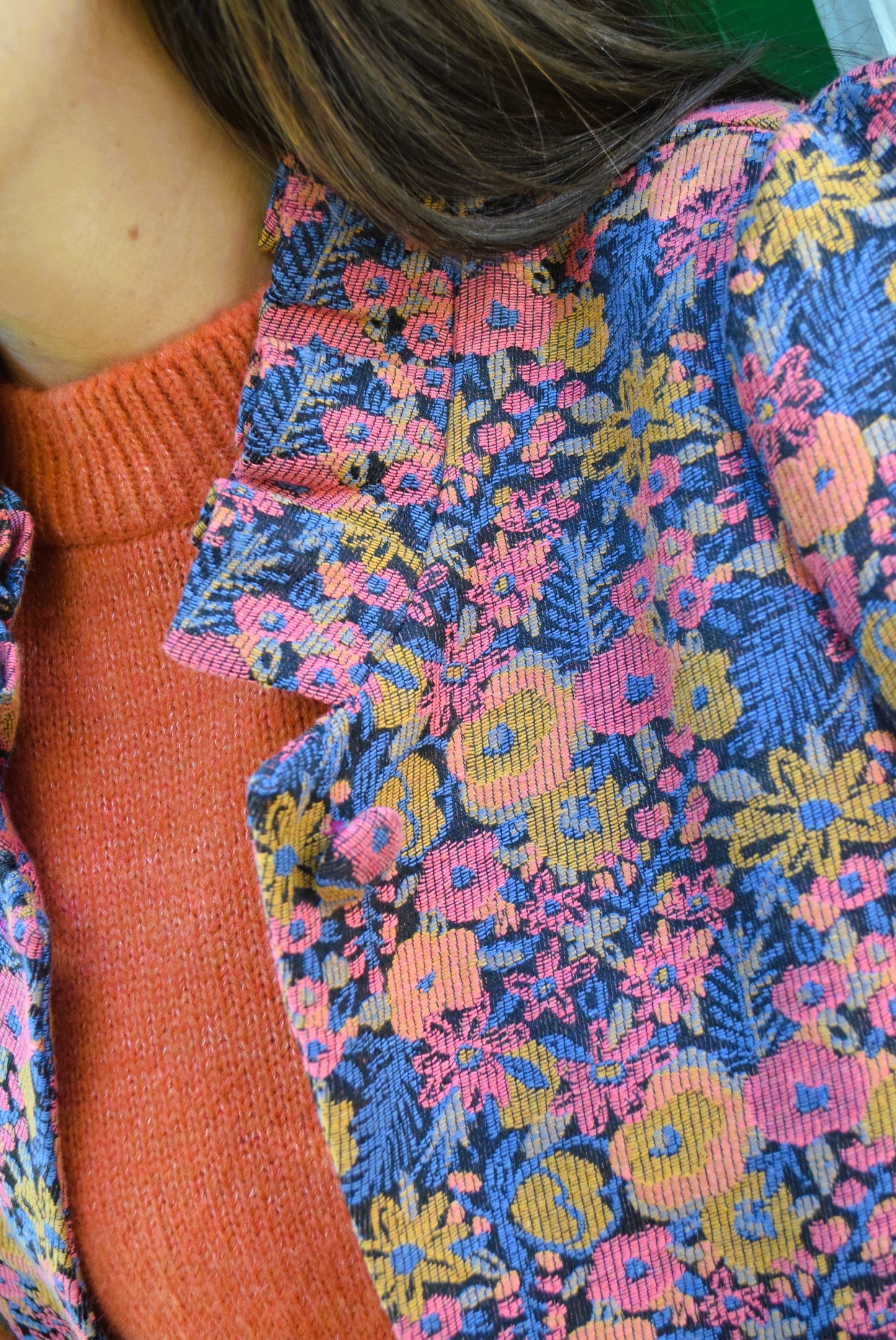 ABRIGO EUGENIA - FLORES NARANJA -