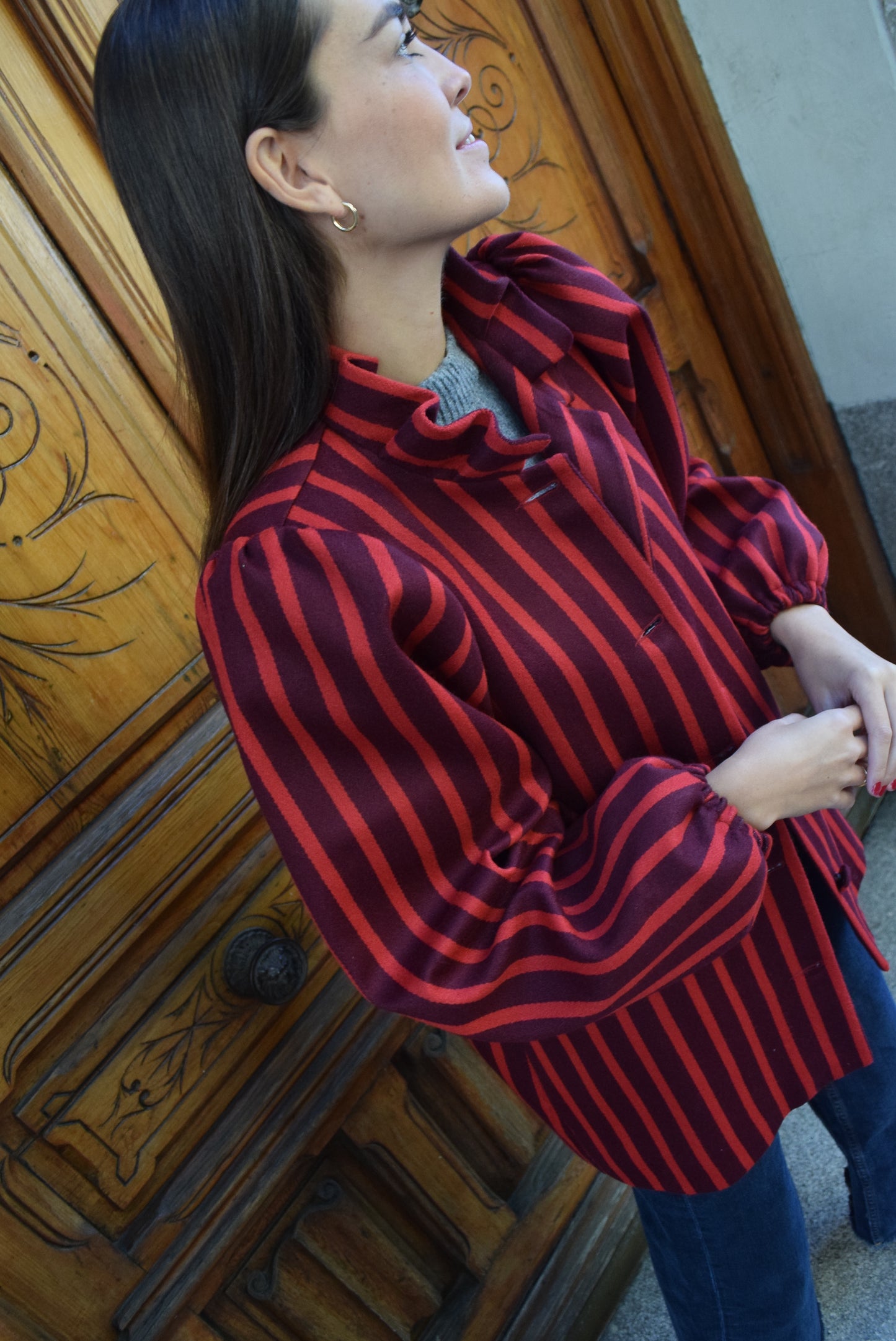 ABRIGO EUGENIA - RAYAS ROJAS -