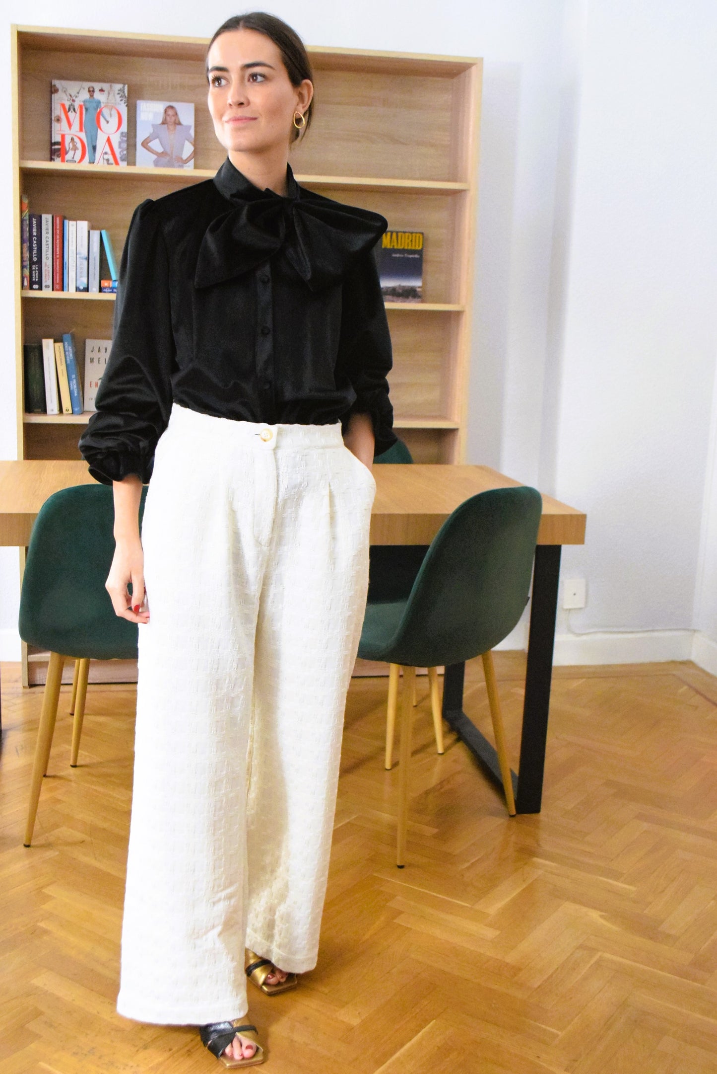 BLUSA RAFAELA - TERCIOPELO NEGRO -