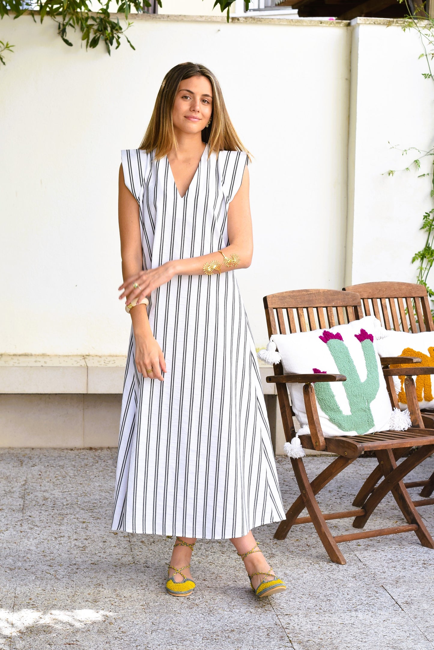 VESTIDO CARLOTA - RAYAS NEGRO - PREORDER 16 MAYO
