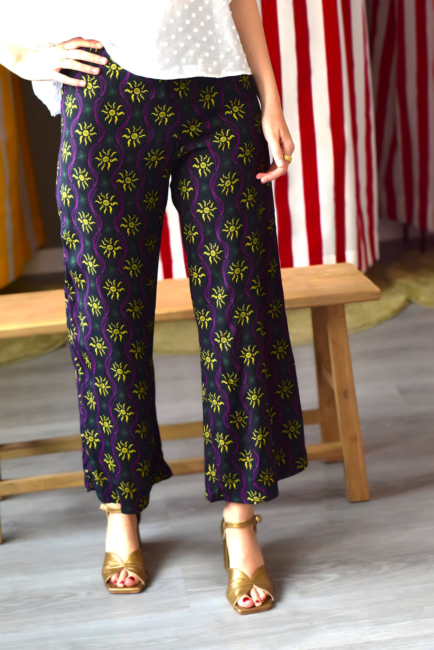 PANTALONES SOL - NEGROS SOLES -