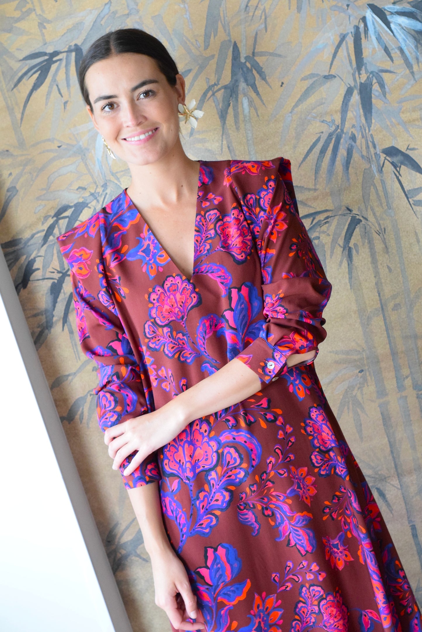 VESTIDO CARLOTA - GRANATE CON FLORES - PREORDER 7 SEPTIEMBRE