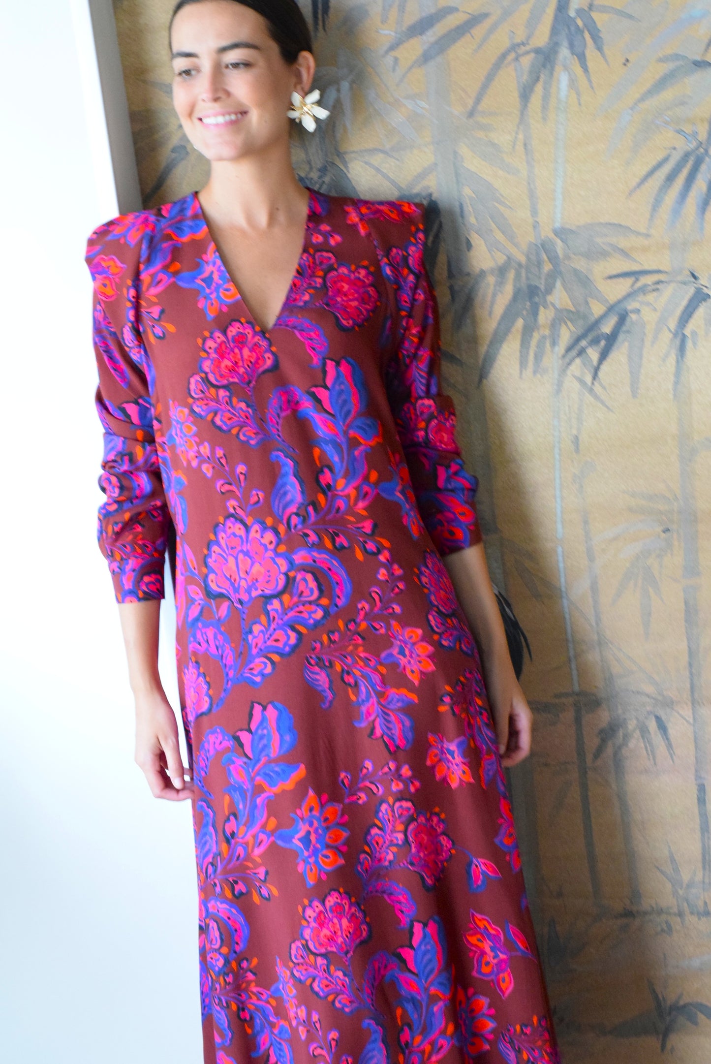 VESTIDO CARLOTA - GRANATE CON FLORES - PREORDER 7 SEPTIEMBRE