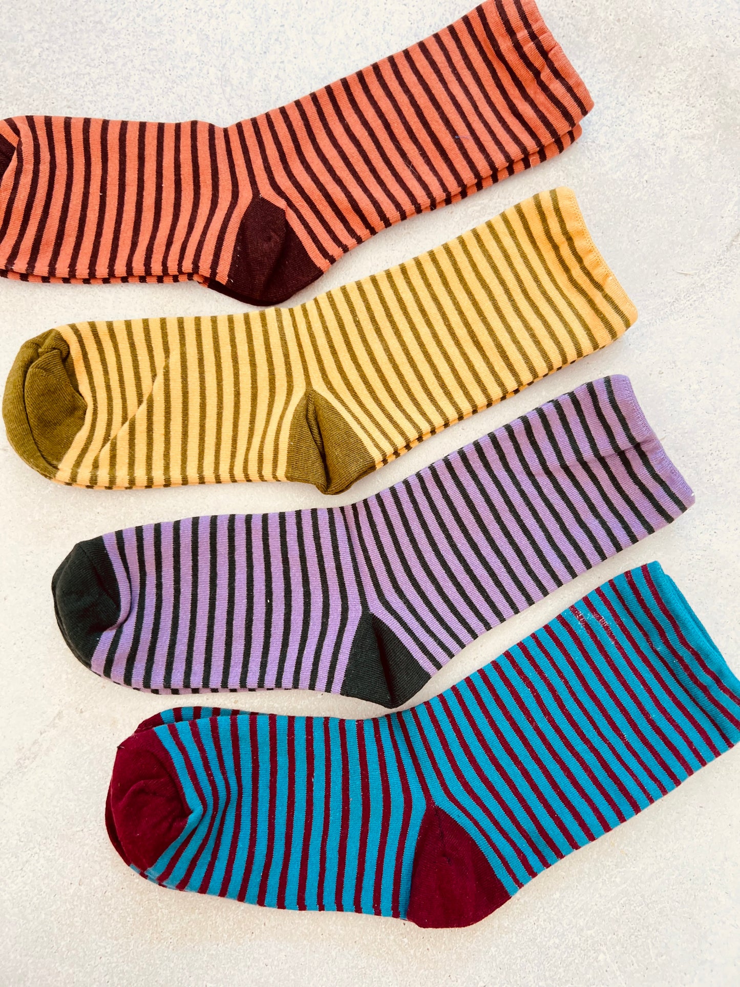 FLOWER SOCKS - AUBERGINES