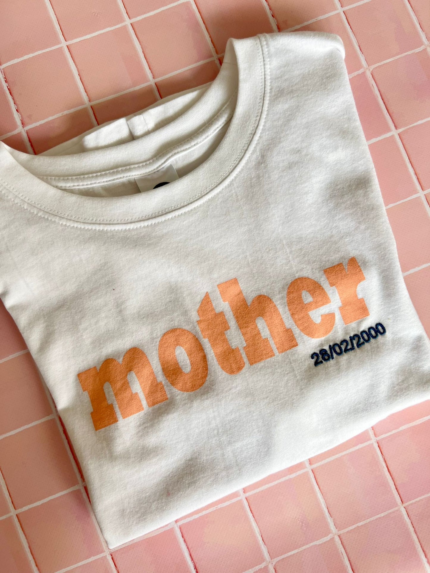 camiseta bordada blanca mother