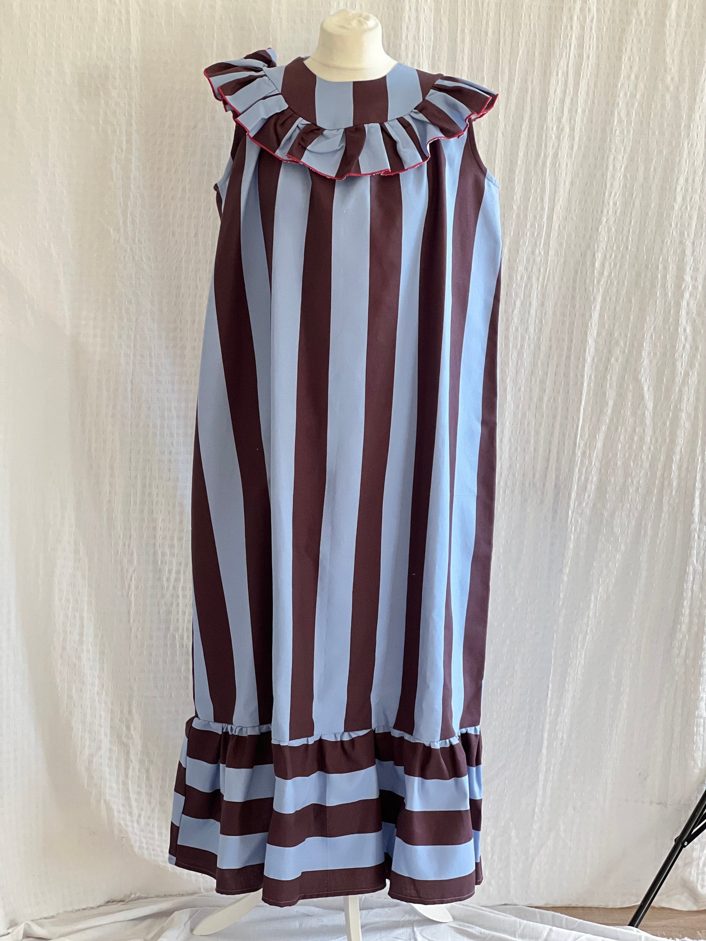 VESTIDO CONSTANZA - RAYAS AZUL Y MARRÓN