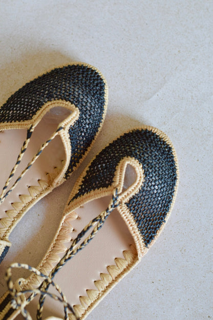 SANDALIAS TULUM - NEGRO Y CRUDO