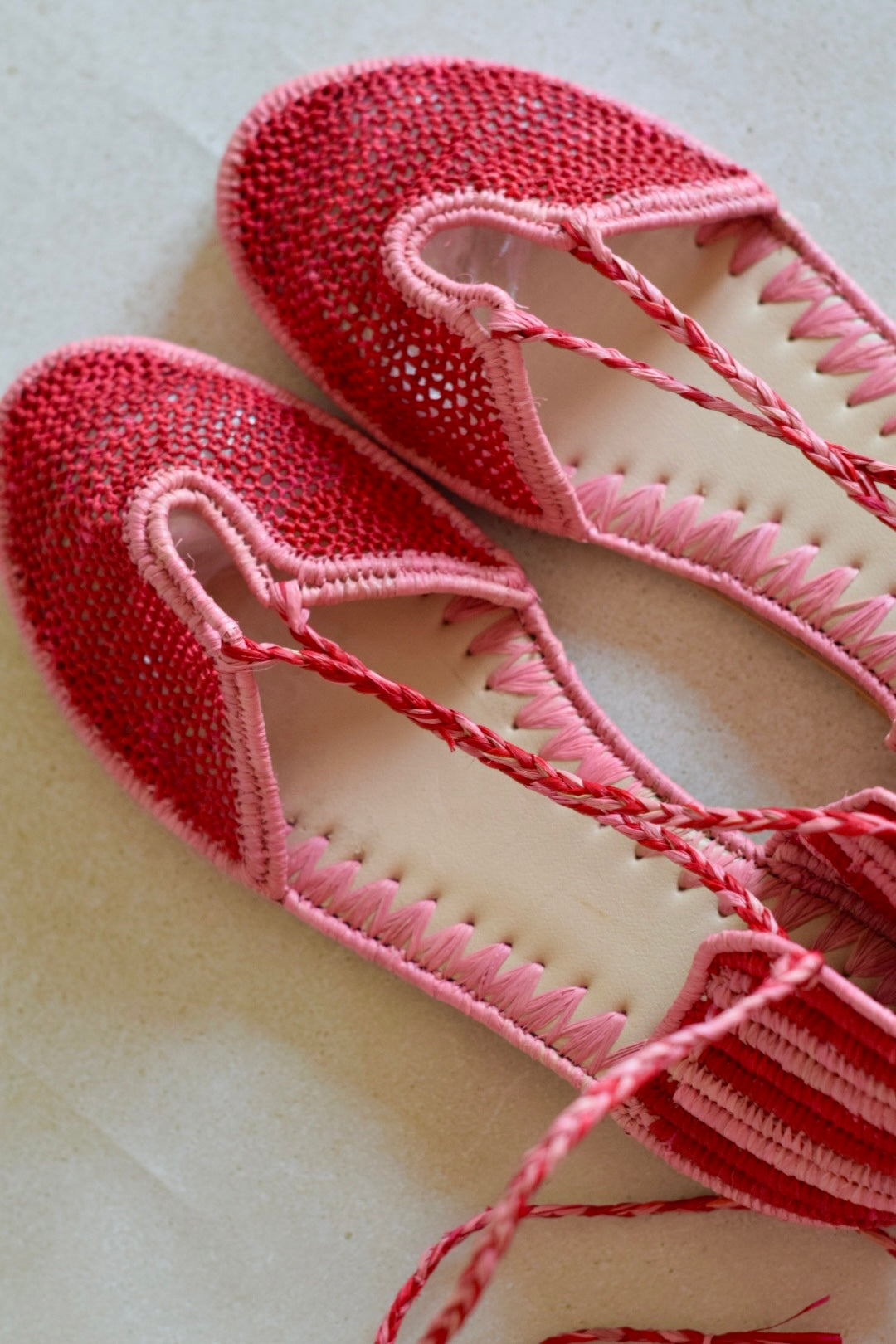 SANDALIAS TULUM - ROJAS Y ROSA -