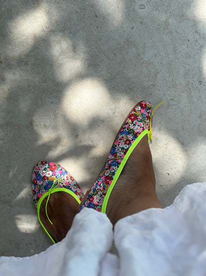 BAILARINAS LIBERTY - AMARILLAS -