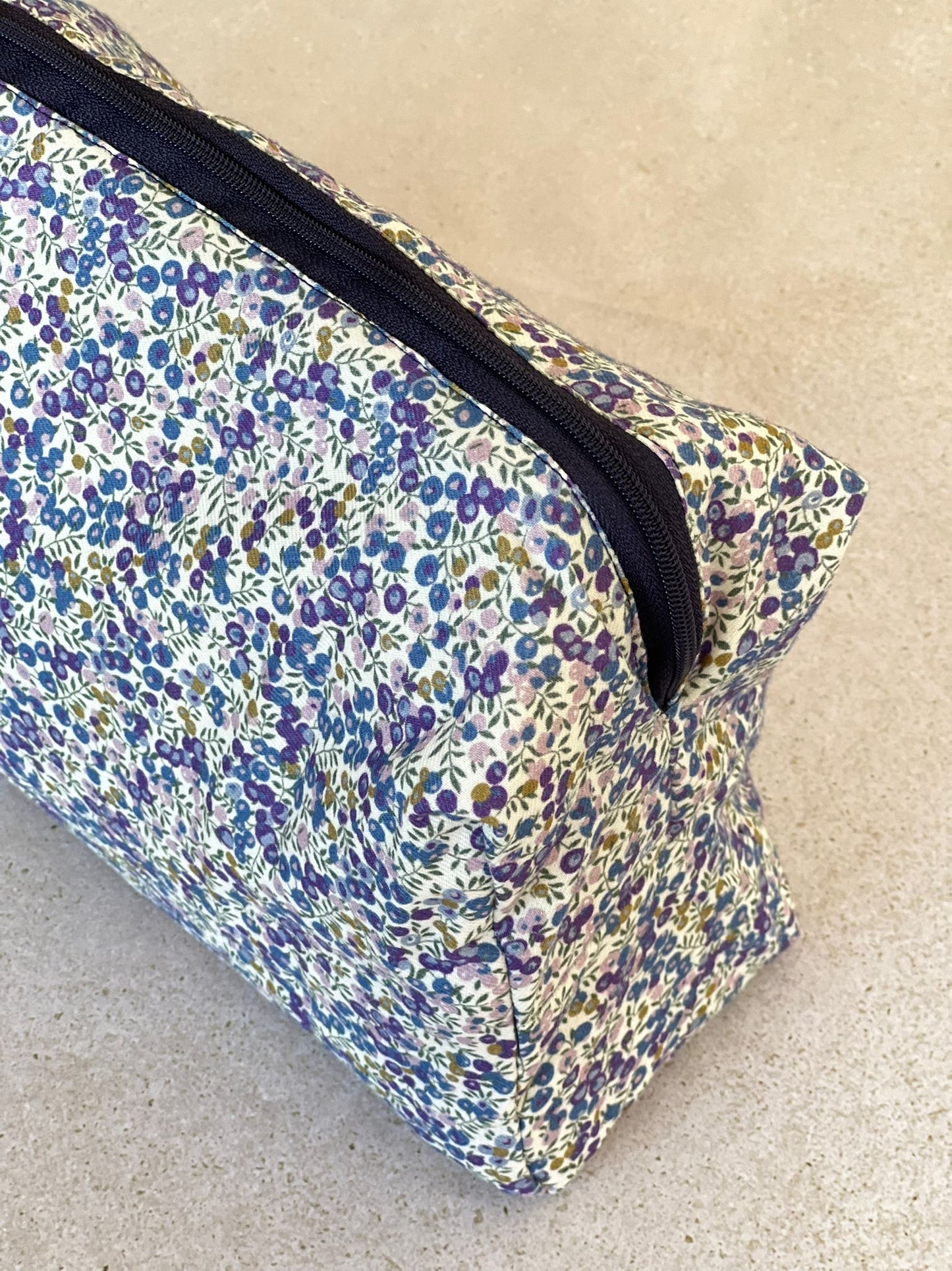 PACK BOLSA Y NECESER -  LIBERTY AZUL - PREORDER 17 DICIEMBRE