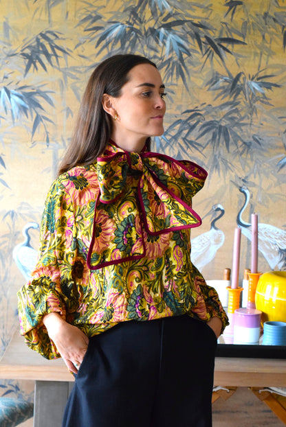 BLUSA GABRIELA - FLORES VERDE - PREORDER 17 SEPTIEMBRE
