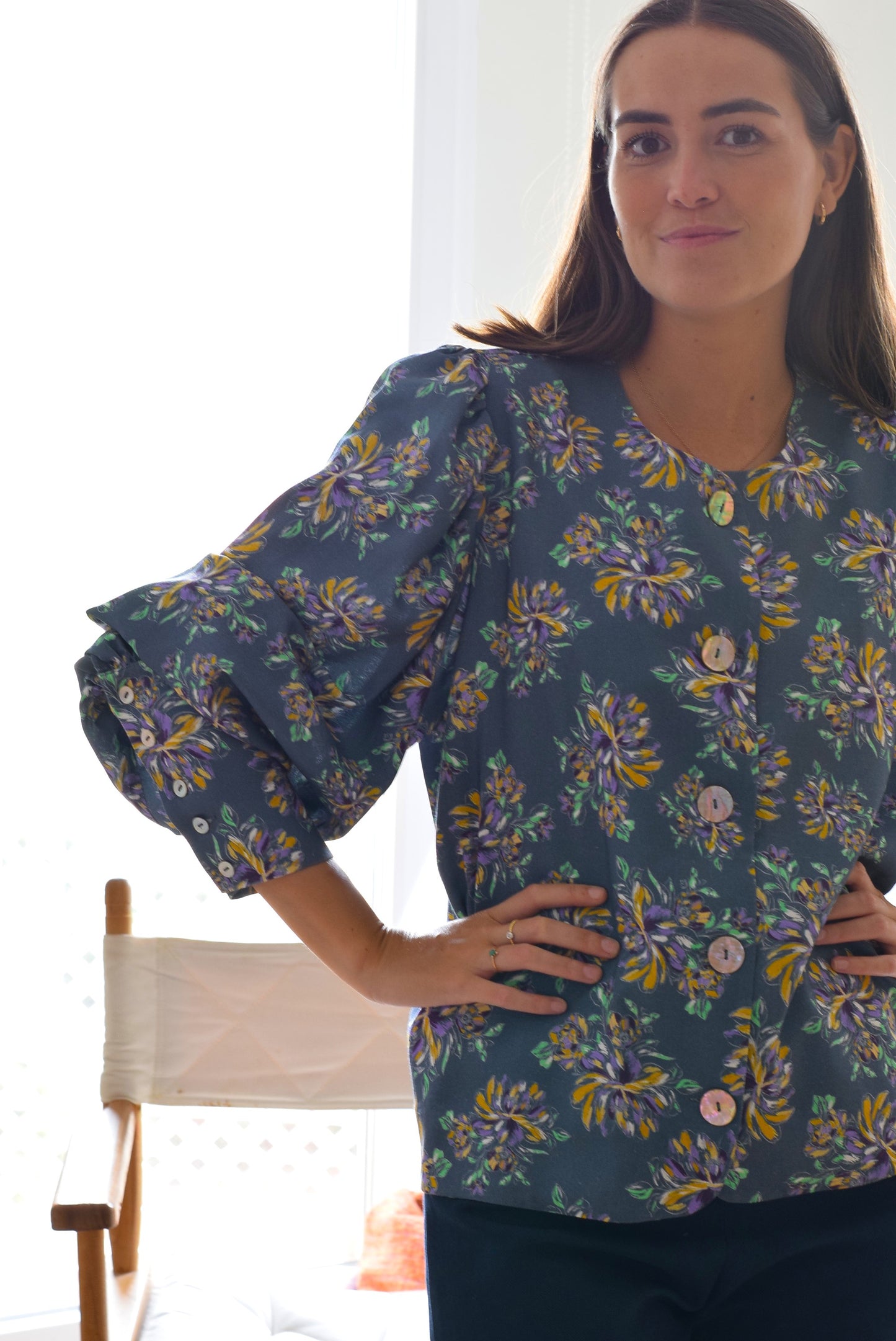BLUSA HILDA - FLOR AZUL