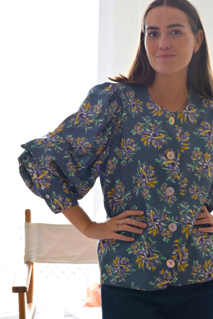 BLUSA HILDA - FLOR AZUL