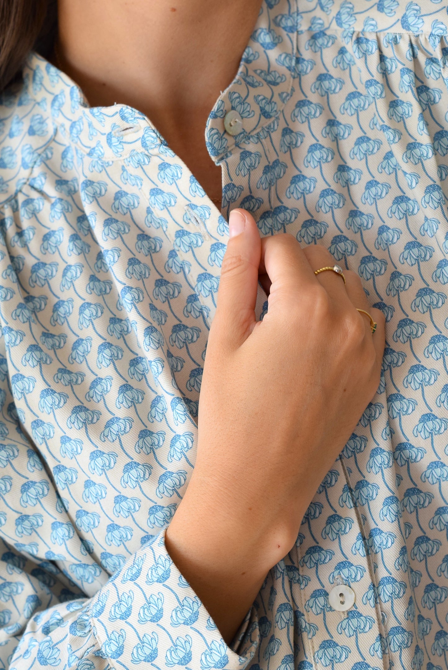 BLUSA MATILDE -  FLOR AZUL