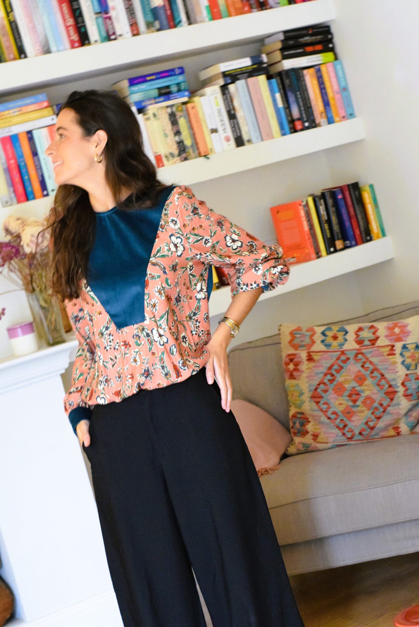 BLUSA CAROLA - FLORES Y TERCIOPELO -