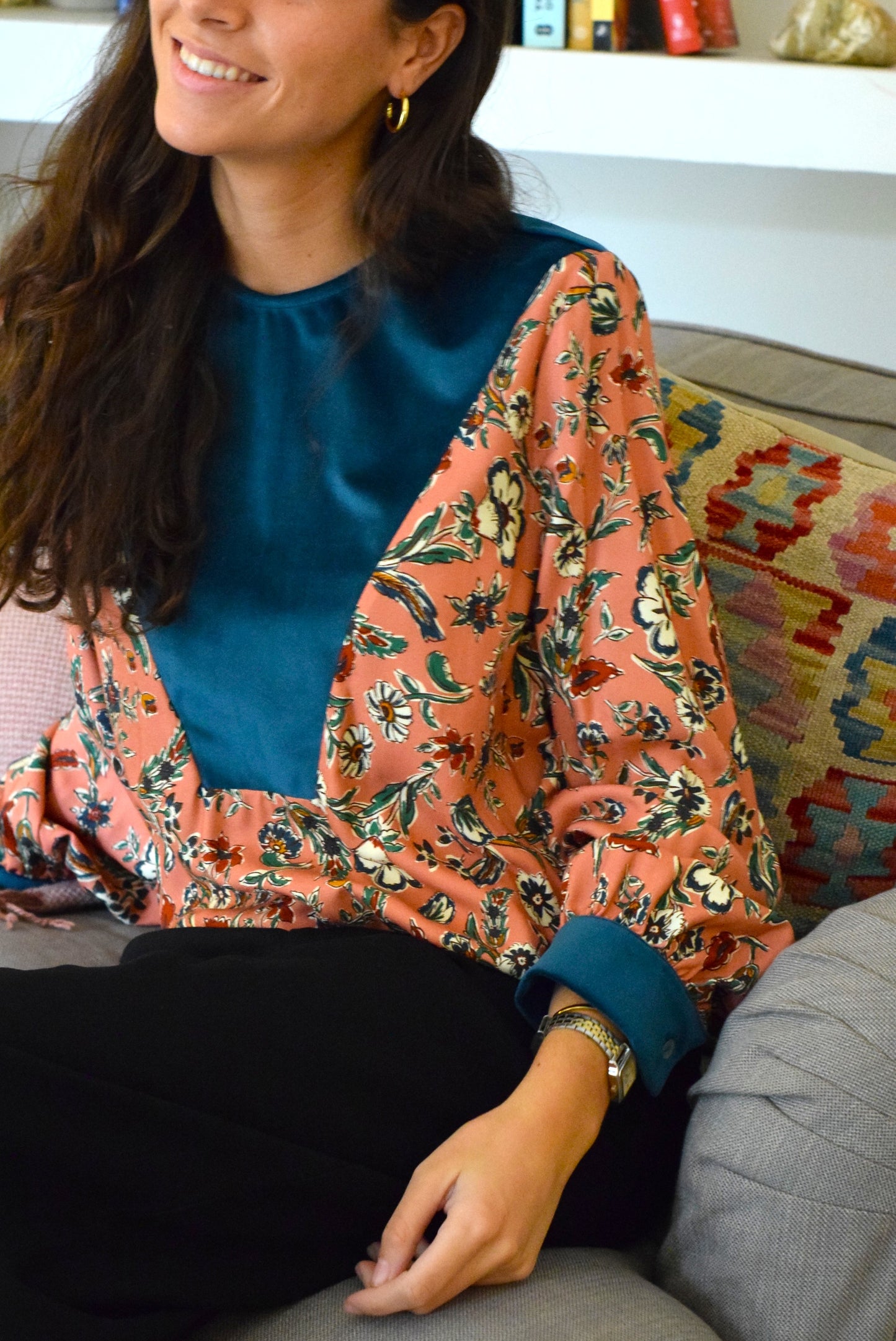 BLUSA CAROLA - FLORES Y TERCIOPELO -