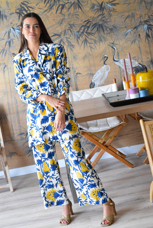 CHAQUETA NONA - FLOR AZUL Y AMARILLA - PREORDER 5 SEPTIEMBRE
