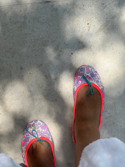 BAILARINAS LIBERTY - MORADAS -