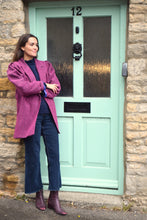 Load image into Gallery viewer, CHAQUETA MORADA
