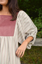 Cargar imagen en el visor de la galería, VESTIDO SIMONETA - RAYAS  - PREODER 5 DICIEMBRE
