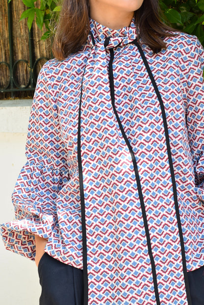 BLUSA GABRIELA - AZUL Y ROJA