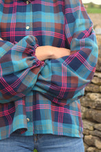 Load image into Gallery viewer, BLUSA EUGENIA - TARTAN VERDE  -
