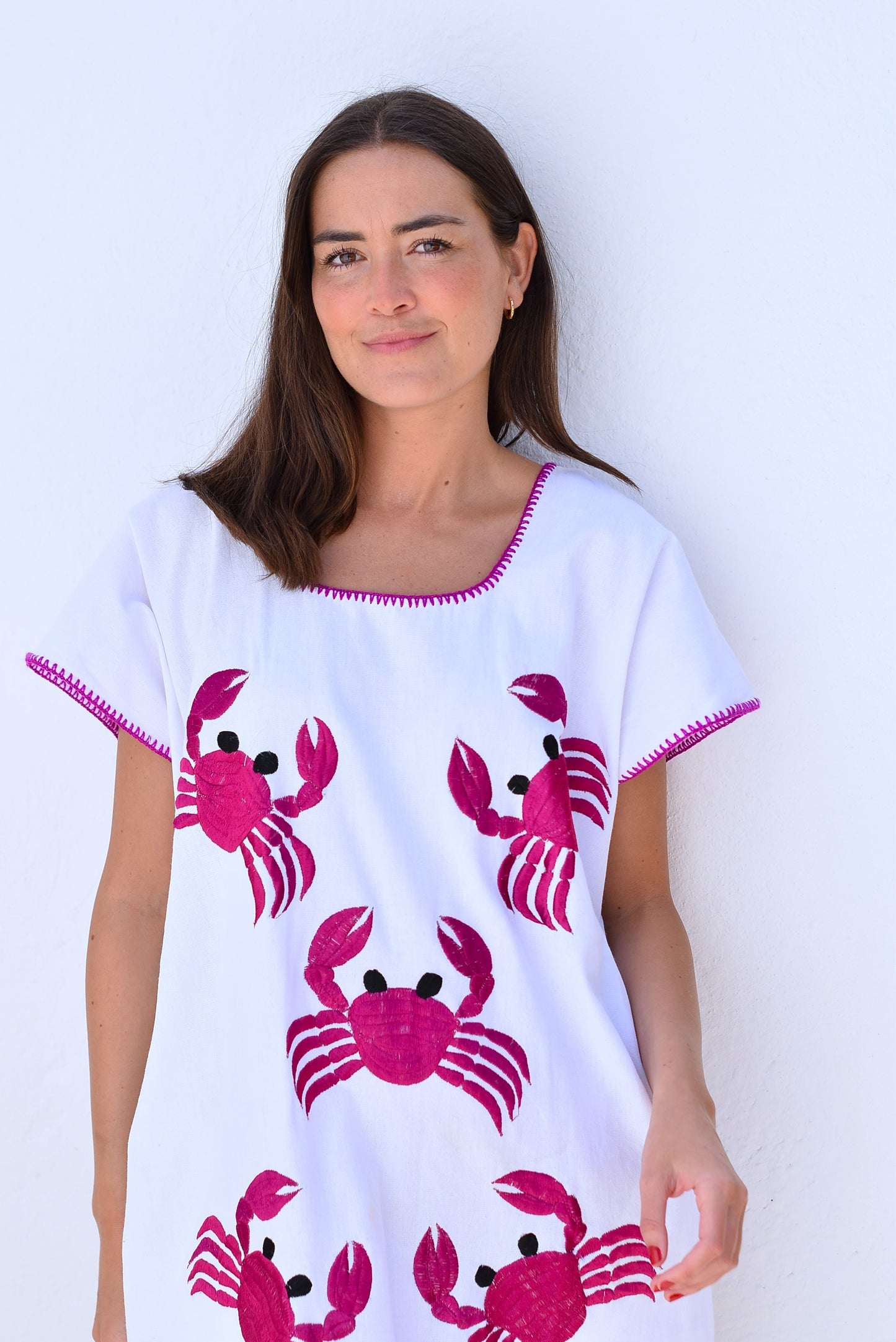 VESTIDO HUIPILE CANGREJOS - BORDADO FUCSIA
