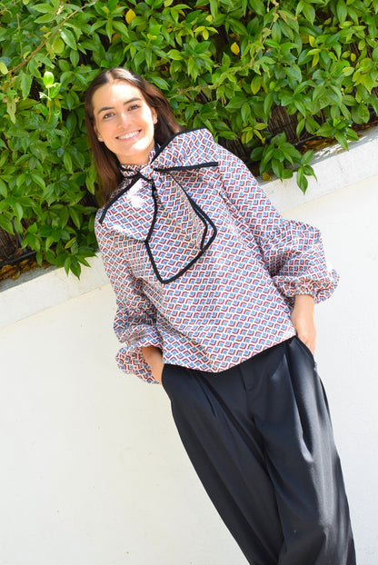 BLUSA GABRIELA - AZUL Y ROJA