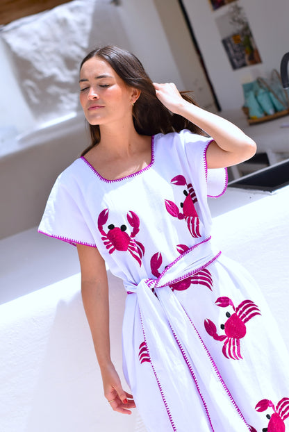VESTIDO HUIPILE CANGREJOS - BORDADO FUCSIA