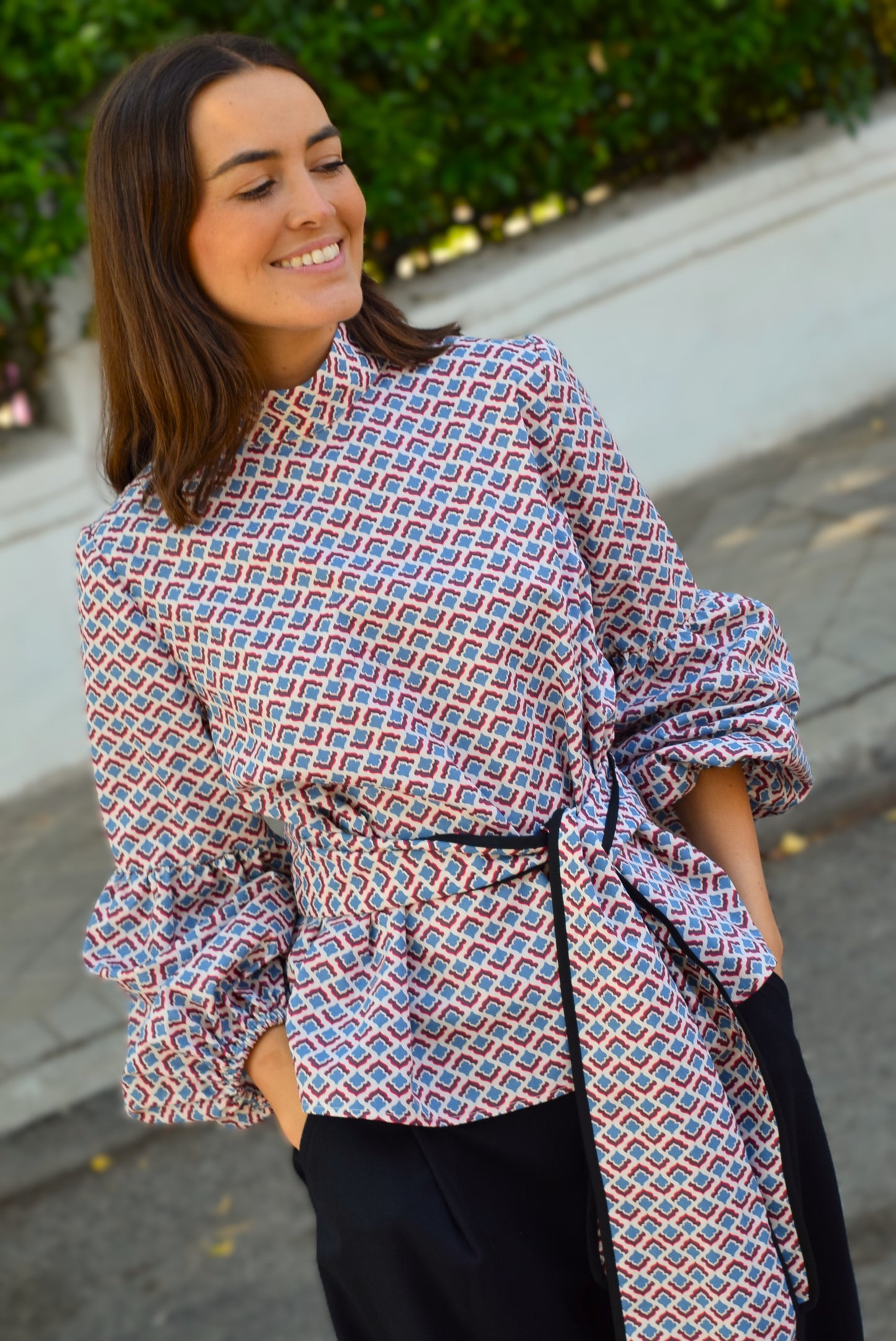 BLUSA GABRIELA - AZUL Y ROJA