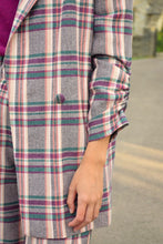 Cargar imagen en el visor de la galería, CHAQUETA NONA - ESCOCESA ROSA -
