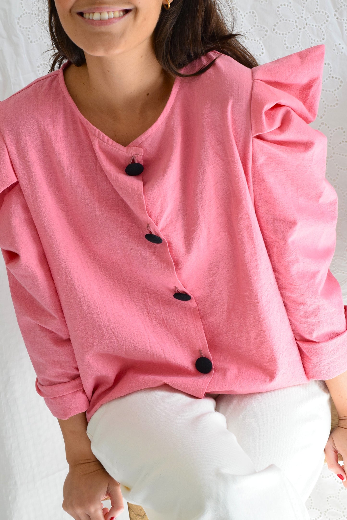SOBRECAMISA BEGOÑA - ROSA CON NEGRO -