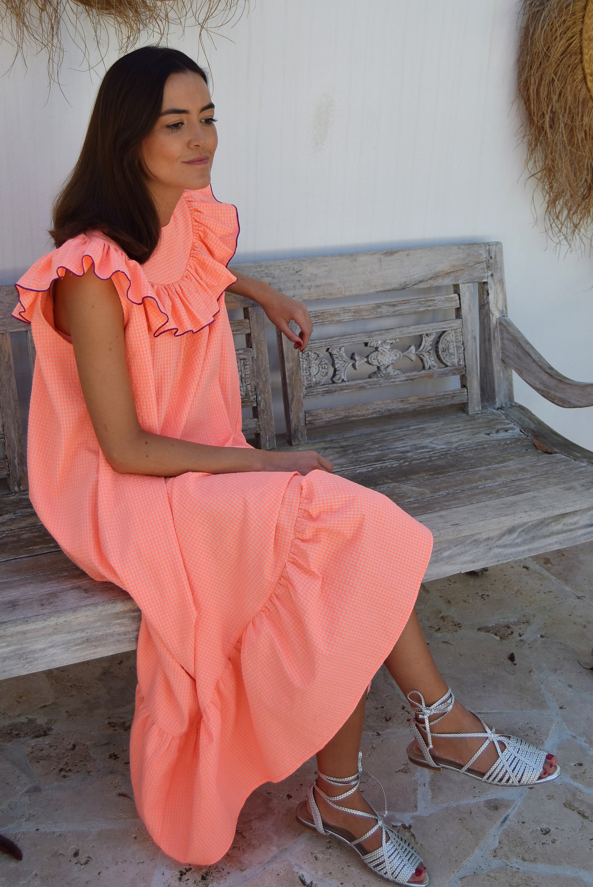 Vestido naranja con volante