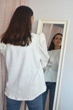Cargar imagen en el visor de la galería, Jersey con volantes Blanco
