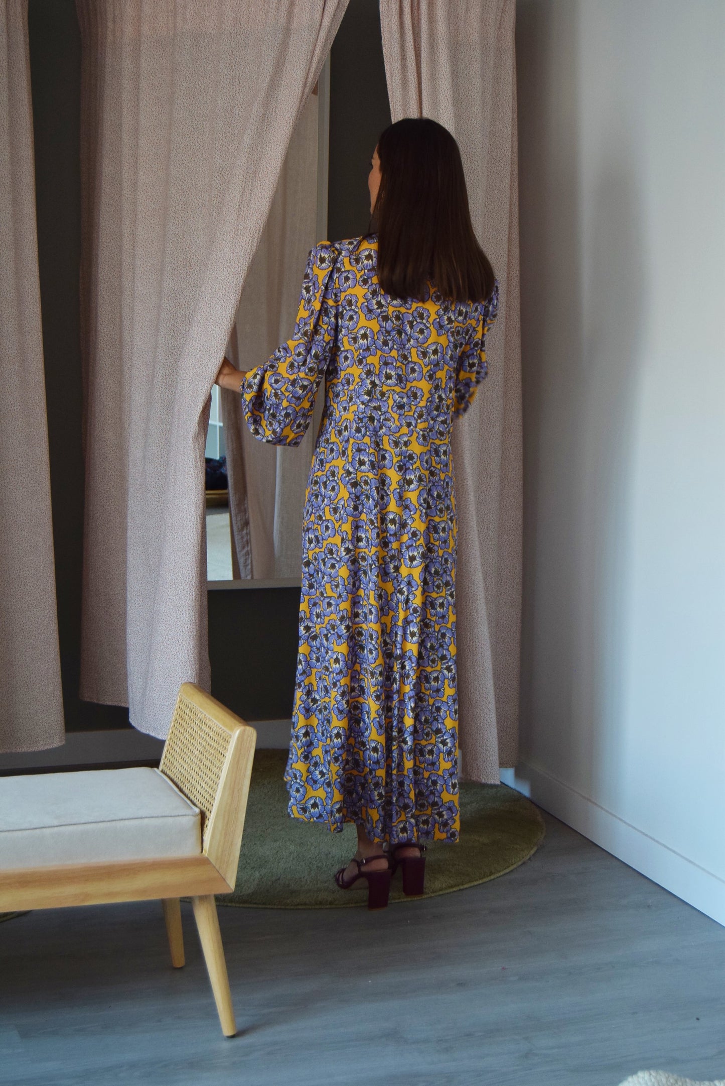 VESTIDO JIMENA - FLORES MORADAS -