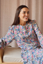 Cargar imagen en el visor de la galería, VESTIDO JIMENA - FLORECITAS -
