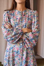 Cargar imagen en el visor de la galería, VESTIDO JIMENA - FLORECITAS -

