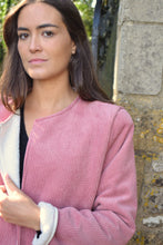 Cargar imagen en el visor de la galería, CHAQUETA MACARENA - PANA ROSA -

