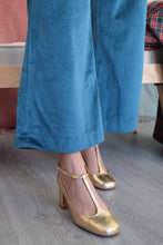 Cargar imagen en el visor de la galería, Pantalones terciopelo verde
