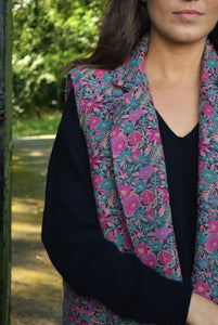 CHALECO SIMONETA LARGO - FLORES ROSA -