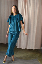Cargar imagen en el visor de la galería, BLUSA FILIPA - TERCIOPELO VERDE -

