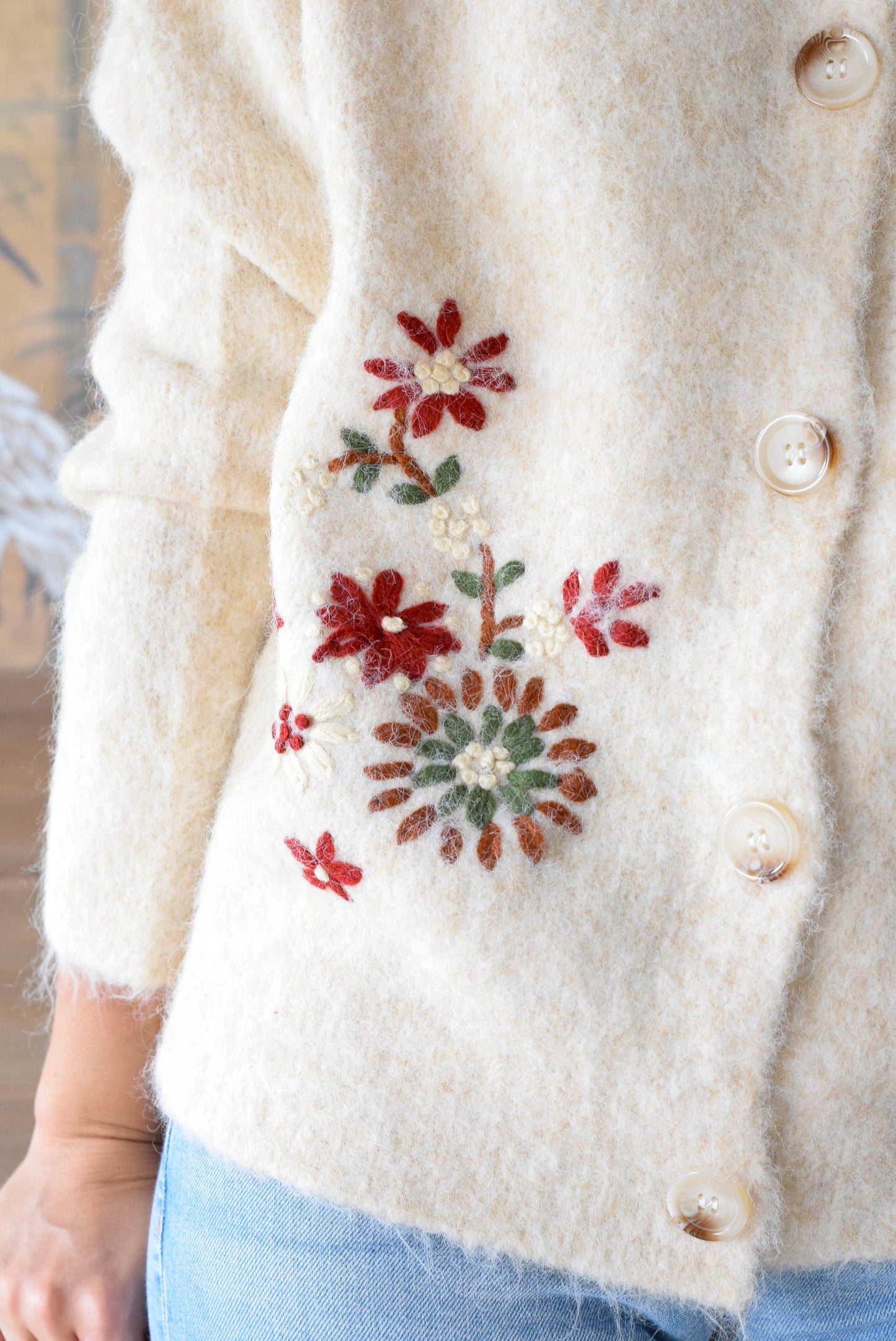 CHAQUETA NIZA FLORES BORDADAS