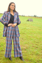 Load image into Gallery viewer, CHAQUETA NONA - ESCOCESA AZUL -
