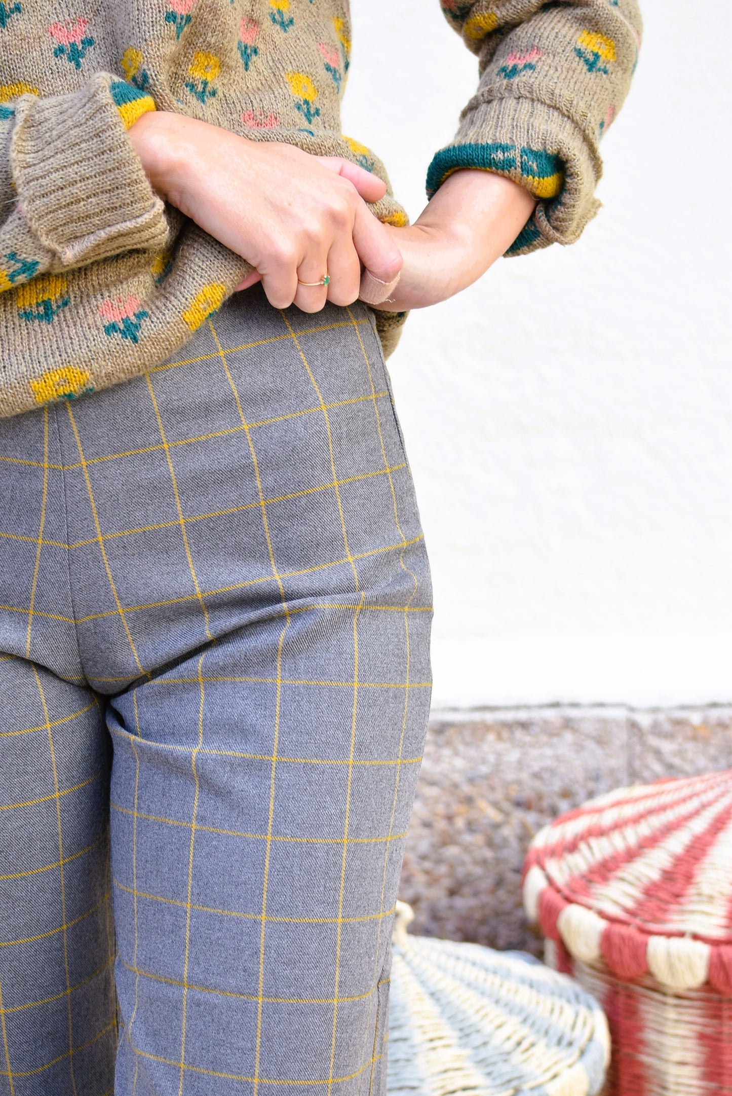 PANTALONES SOL - GRIS CON MOSTAZA -