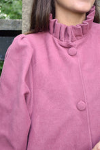 Cargar imagen en el visor de la galería, Abrigo Rosa Eugenia

