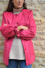 Load image into Gallery viewer, CHAQUETA ISABEL - ANTE FUCSIA
