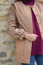 Load image into Gallery viewer, CHAQUETA ISABEL - ANTE AVELLANA
